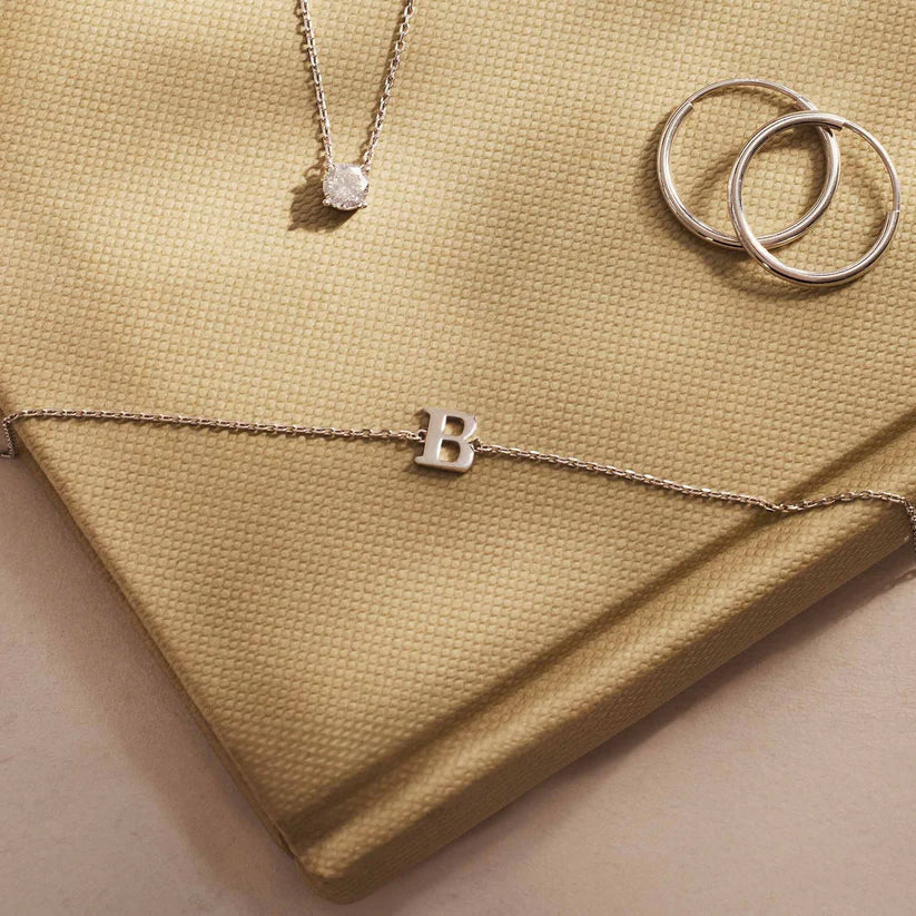 Vita Signa Initial Bracelet | White Gold